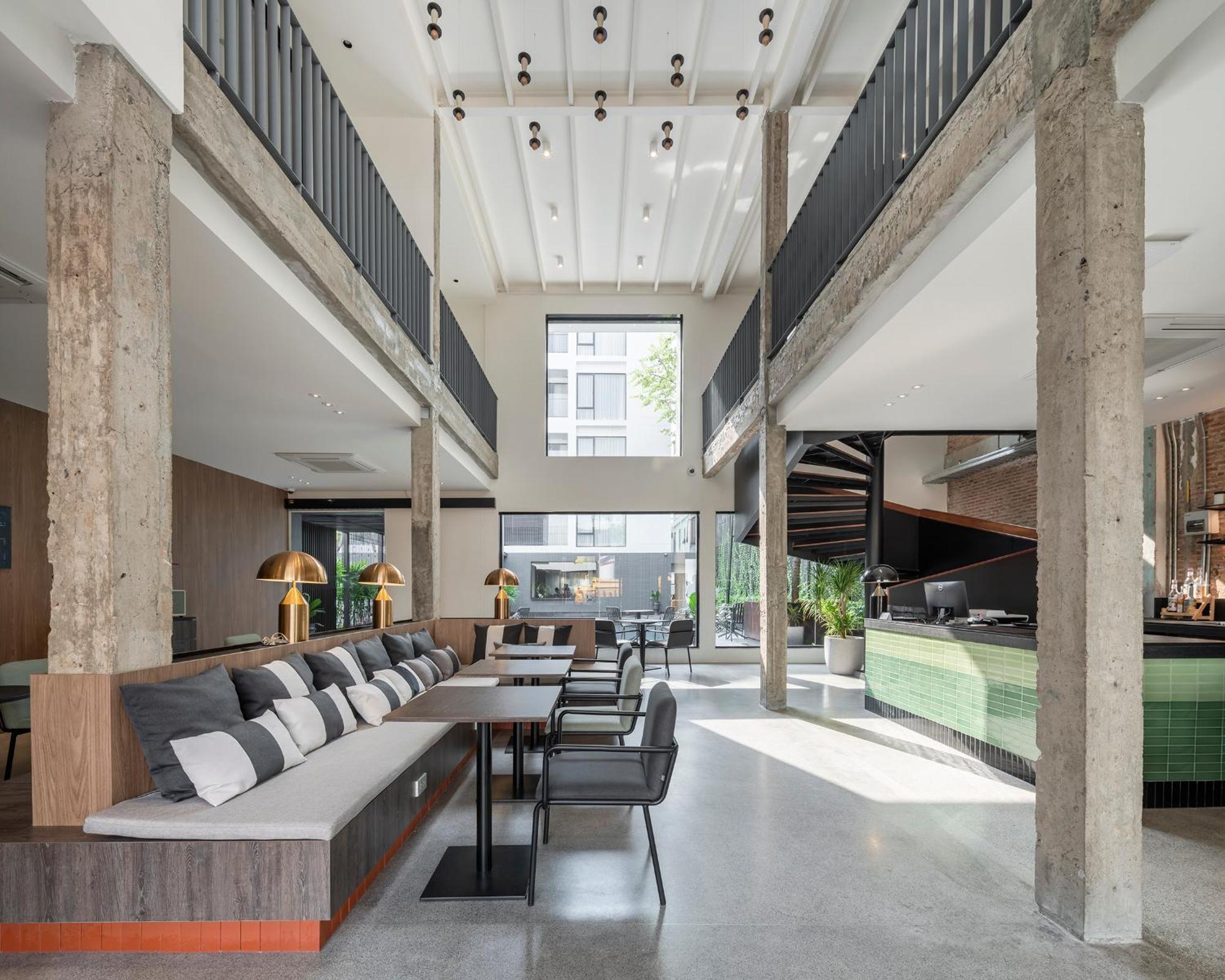 Lilit Bang Lumphu Hotel Bangkok Bagian luar foto