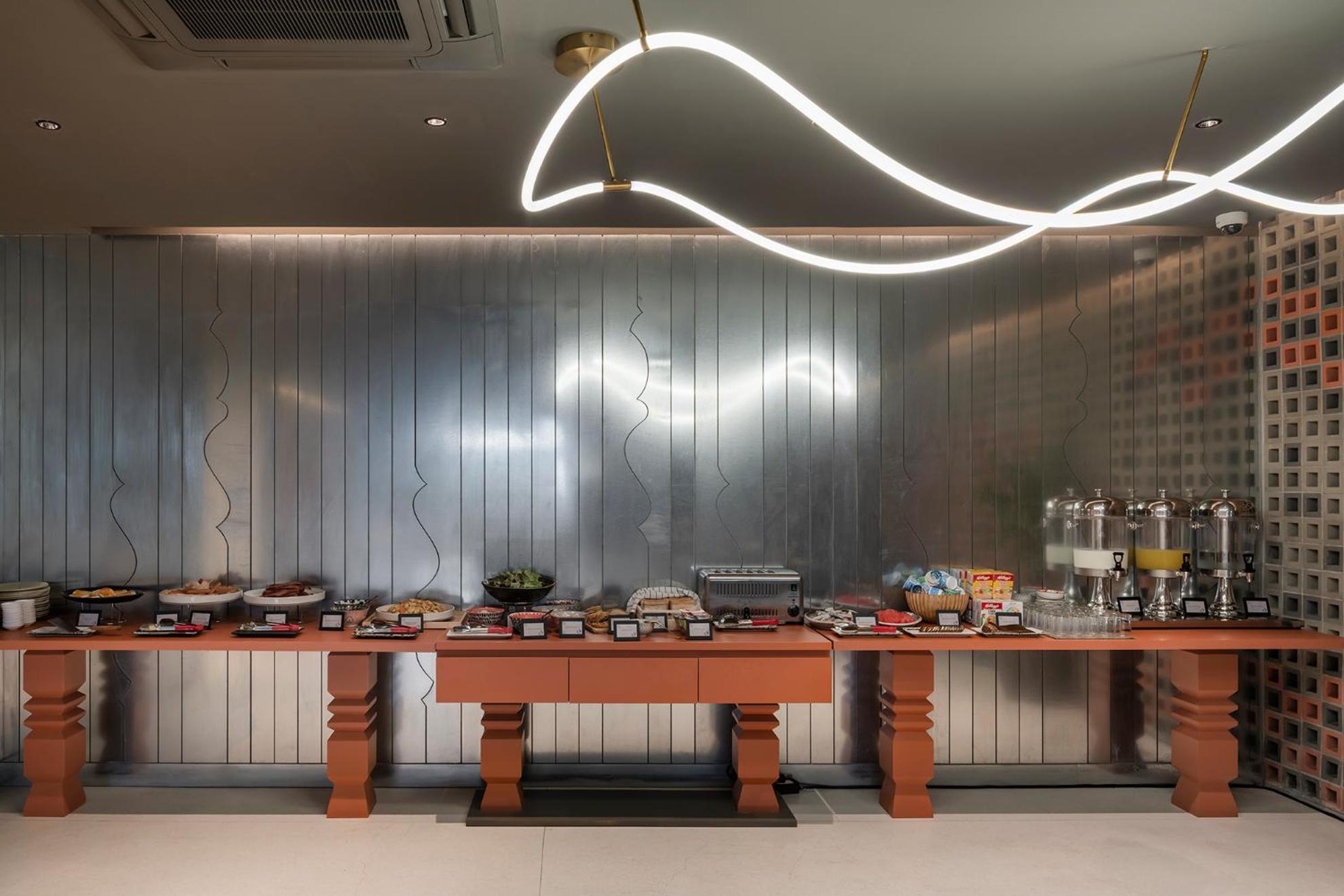 Lilit Bang Lumphu Hotel Bangkok Bagian luar foto